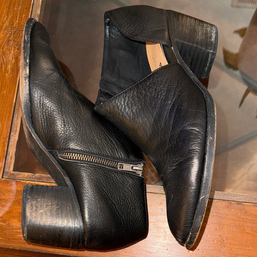 Silent D Black Ankle Booties - Picture 5 of 9